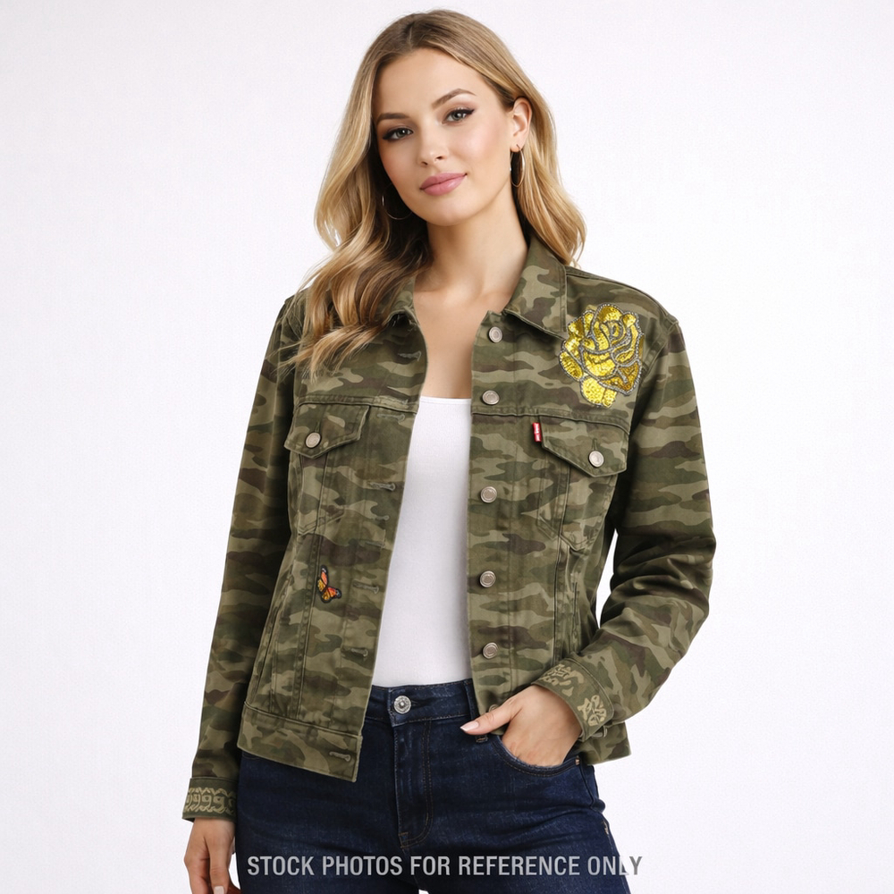 Levi’s Size M Camo Denim Jacket Butterfly Patch Y2K Streetwear Glam Luxe